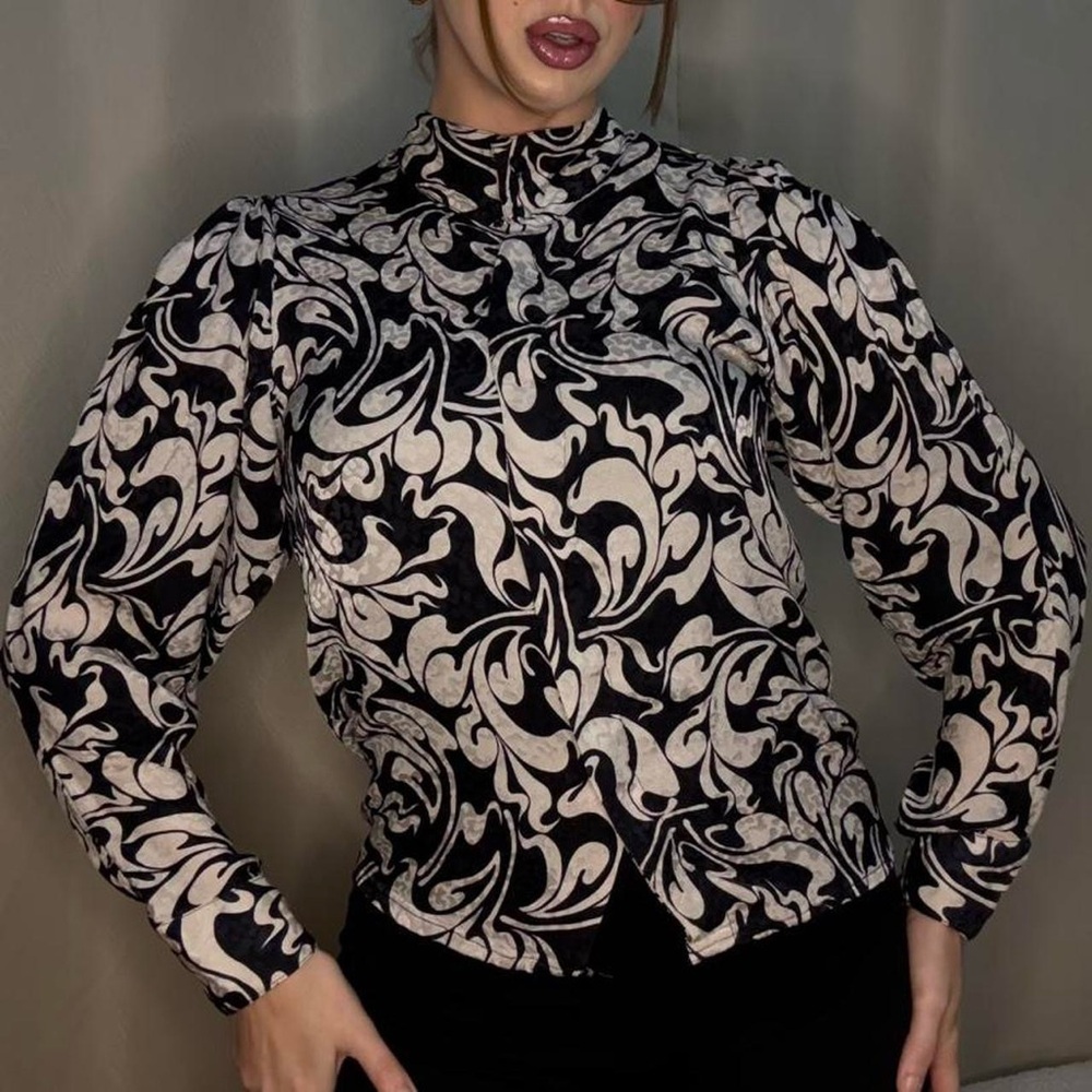 Vintage Bellino Paris Mode Black and Cream Silk Swirl Blouse
